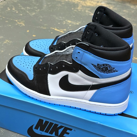 Nike Air Jordan 1 High Retro UNC Toe 11 DZ5485-400 1985 University Blue - Picture 5 of 11